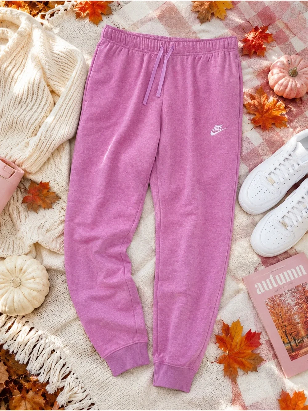 Nike Women’s Pink Jogger Sweatpants Size Large Standard Fit Mid-Rise